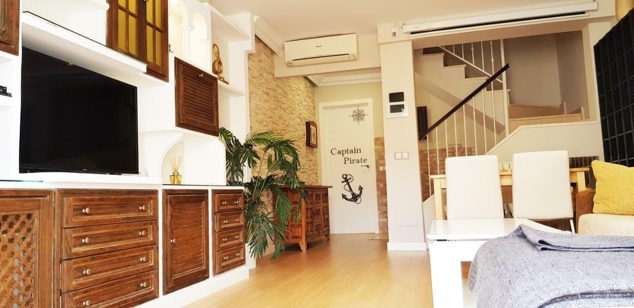 Apartamento Duplex Frente Al Mar Paseo Maritimo Torremolinos Appartamento Esterno foto