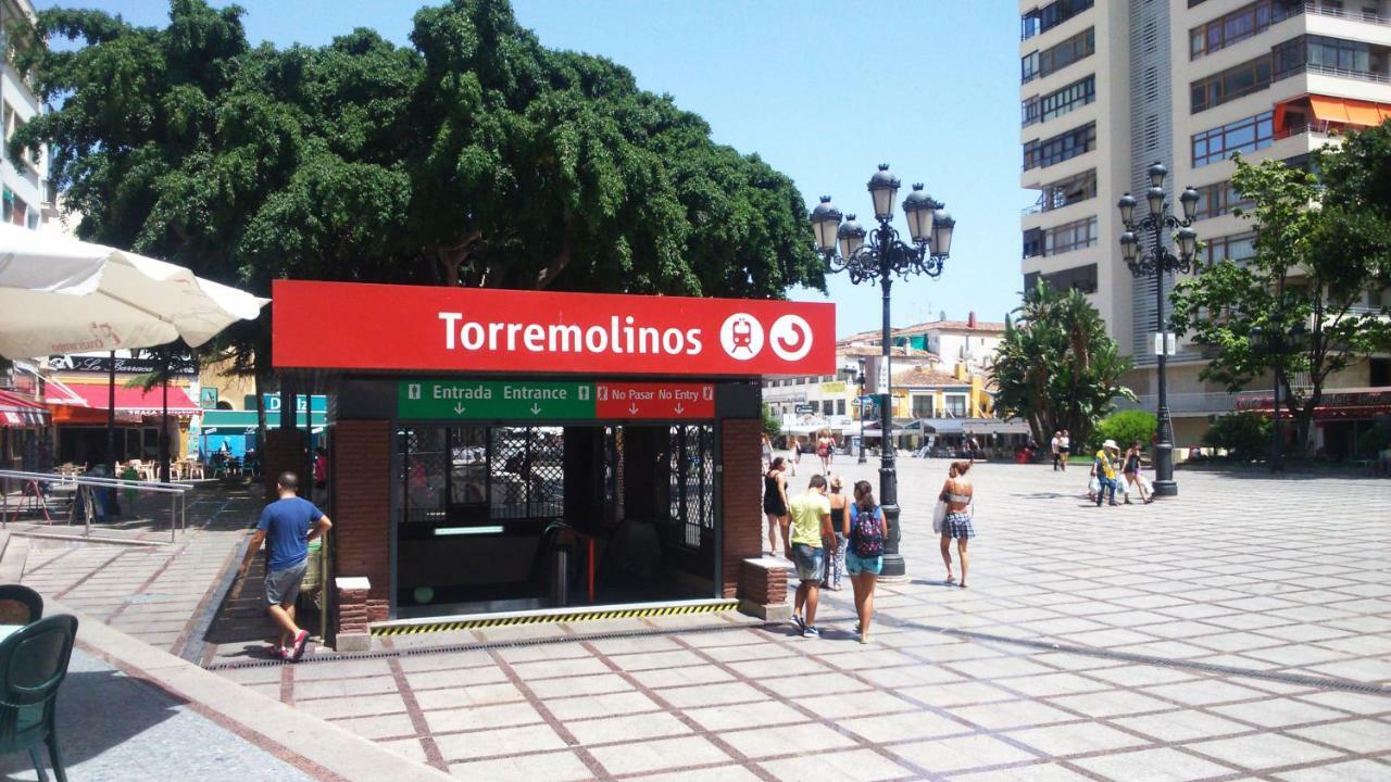Apartamento Duplex Frente Al Mar Paseo Maritimo Torremolinos Appartamento Esterno foto