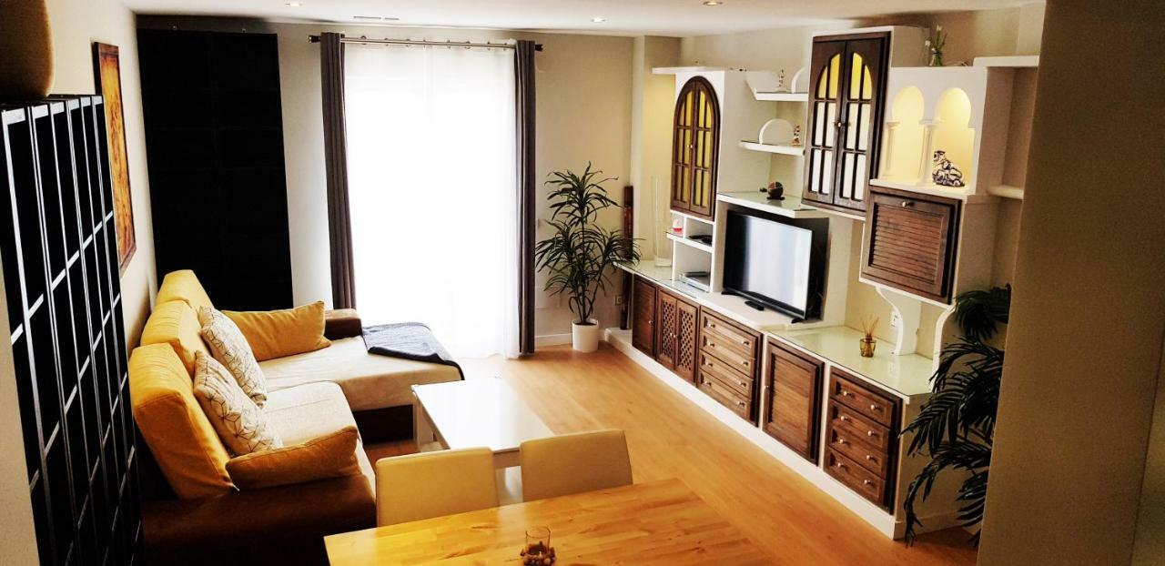 Apartamento Duplex Frente Al Mar Paseo Maritimo Torremolinos Appartamento Esterno foto