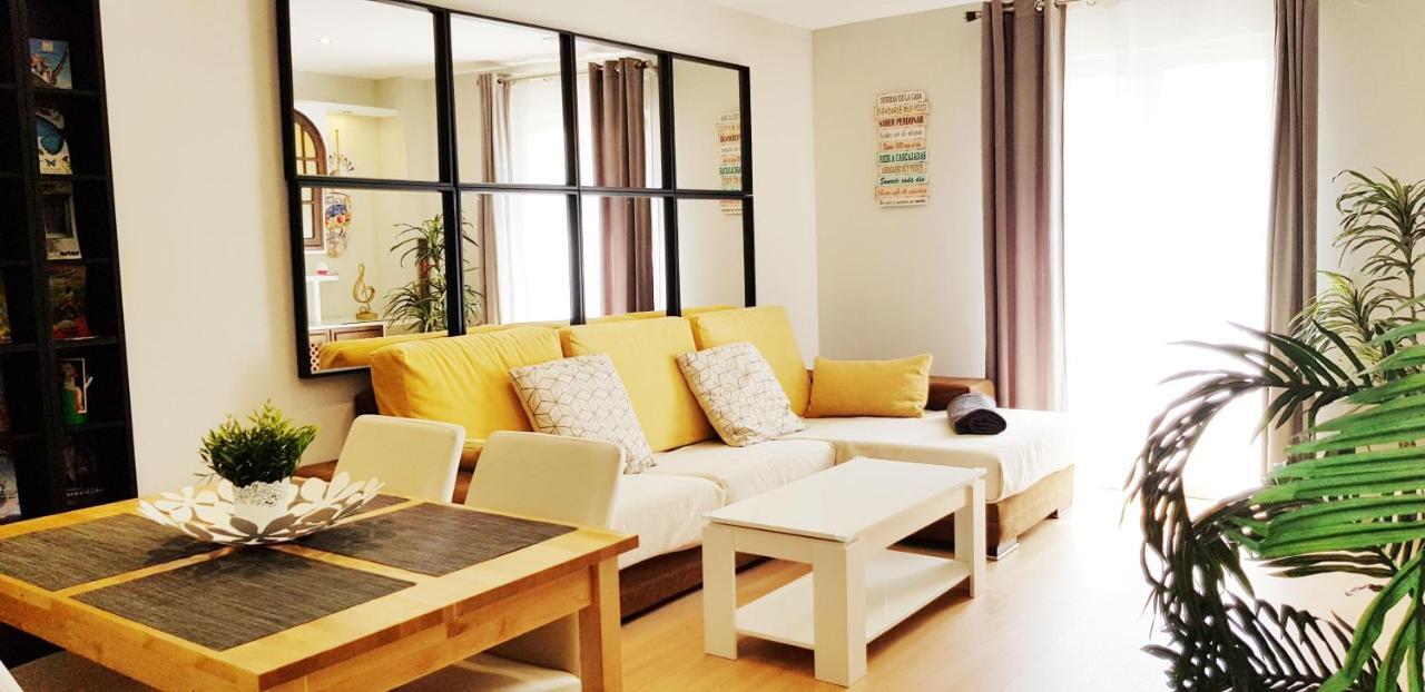 Apartamento Duplex Frente Al Mar Paseo Maritimo Torremolinos Appartamento Esterno foto