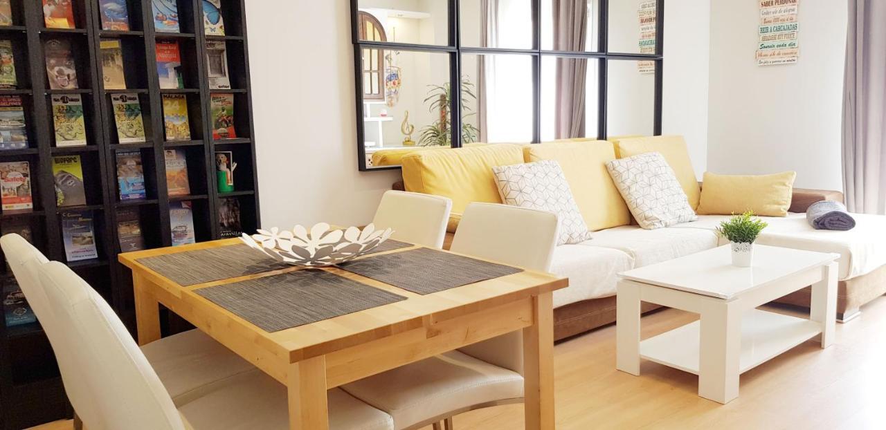 Apartamento Duplex Frente Al Mar Paseo Maritimo Torremolinos Appartamento Esterno foto
