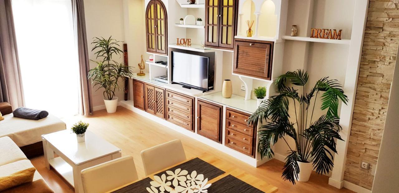 Apartamento Duplex Frente Al Mar Paseo Maritimo Torremolinos Appartamento Esterno foto